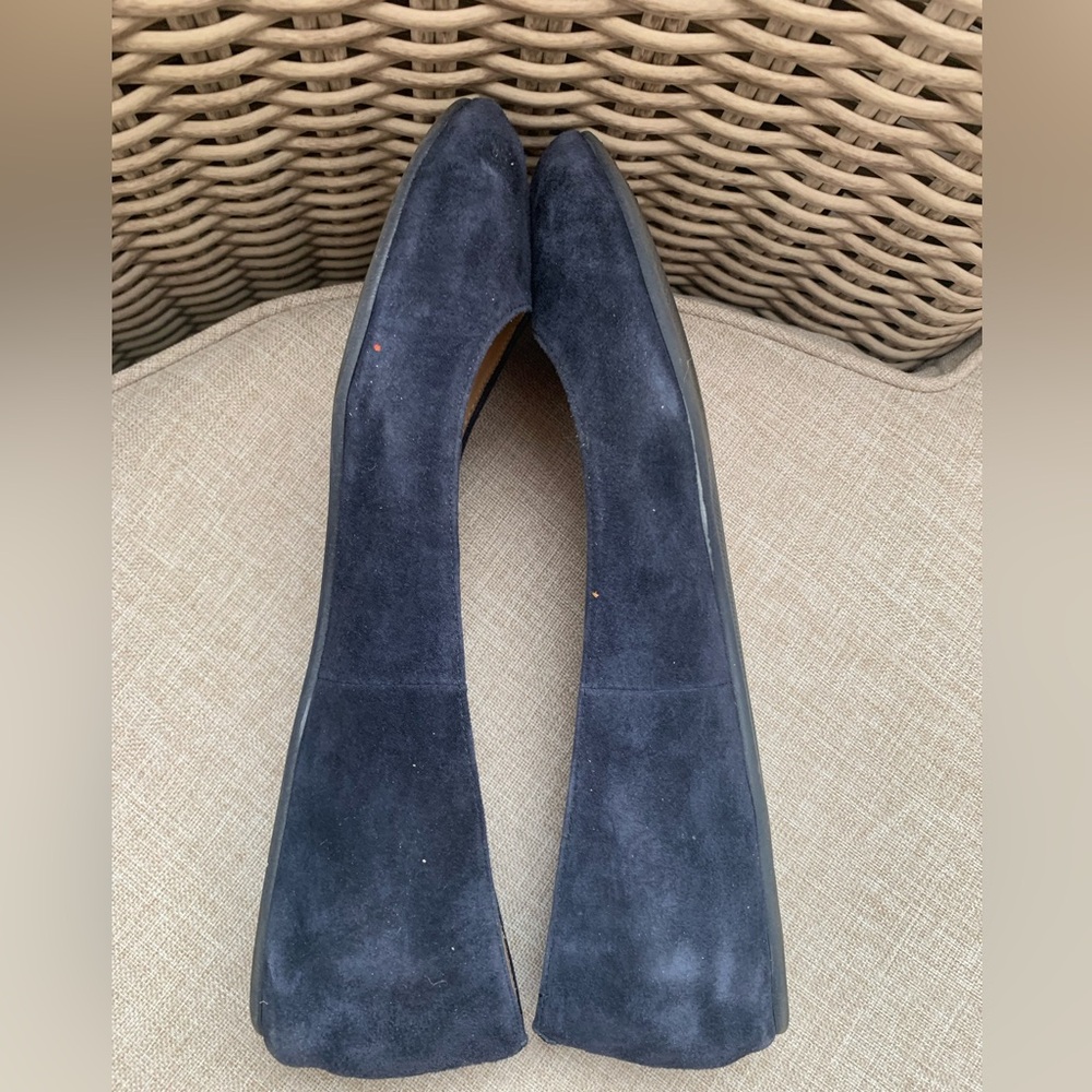 Talbots Navy Blue Flats - Picture 5 of 6